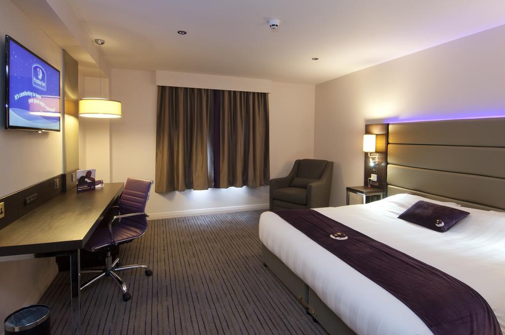 Premier Inn Dunfermline Exterior foto