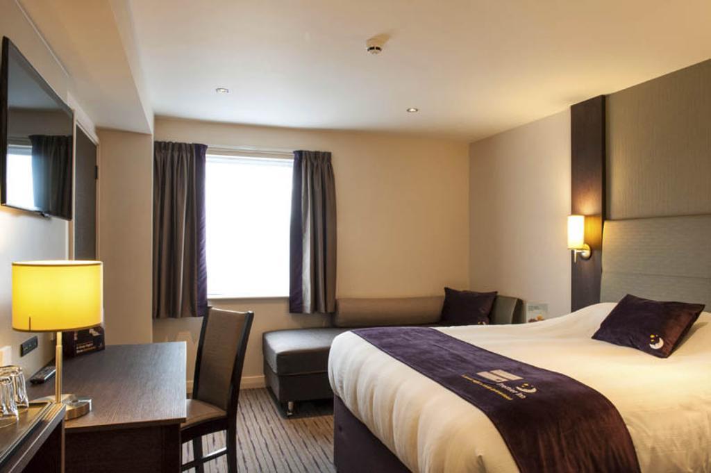 Premier Inn Dunfermline Zimmer foto